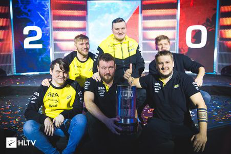 凭借其灵敏 凭借其灵敏