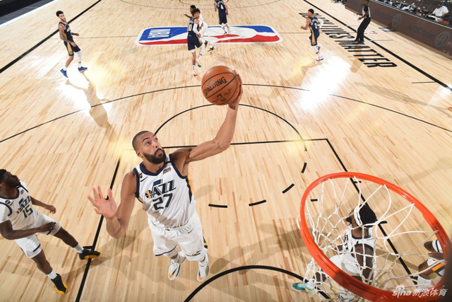 詹姆斯的 詹姆斯的